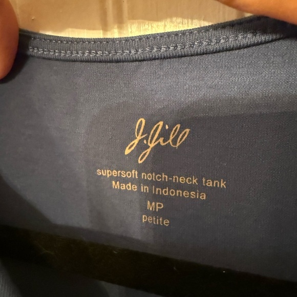 J. Jill Supersoft Notch-neck tank top bundle Medium Petite - Picture 3 of 5